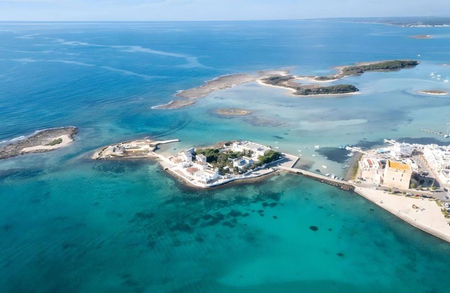 Lovely apartment for 4 guests with WIFI, TV and pets allowed, close to Otranto