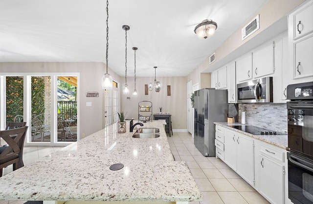 Lovely Kingwood 3BR Townhouse. Quiet and Cozy