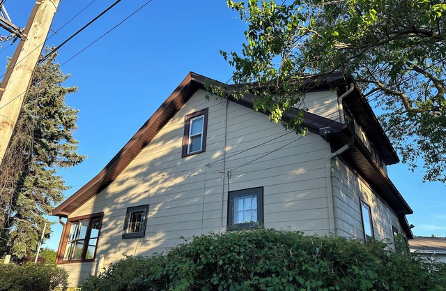 Lovely Milwaukee/West Allis Bungalow Home ^ Only 12 min from RNC Convention