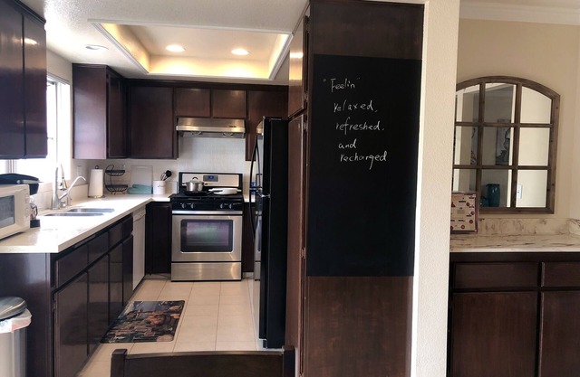 Lovely Modern Artistic Condo near Arcadia 阿卡迪亚联排