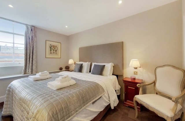 Lovely Room in the Heart of Knightsbridge