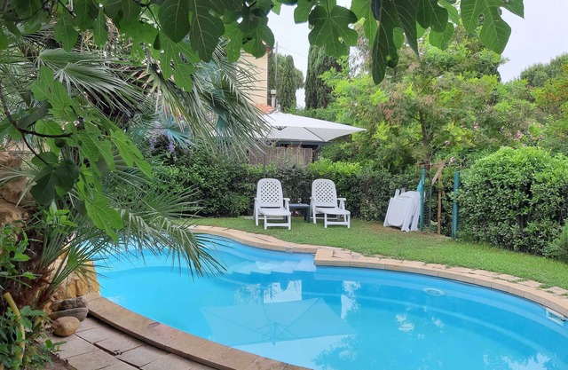 Lovely Studio in Tuscany countryside with garden and Pool near beaches