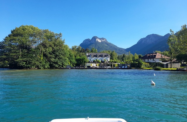 Lovely studio near Albertville station