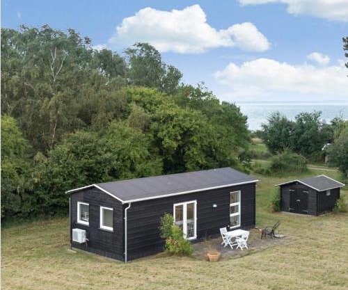 Lovely Summer House Close To The Water