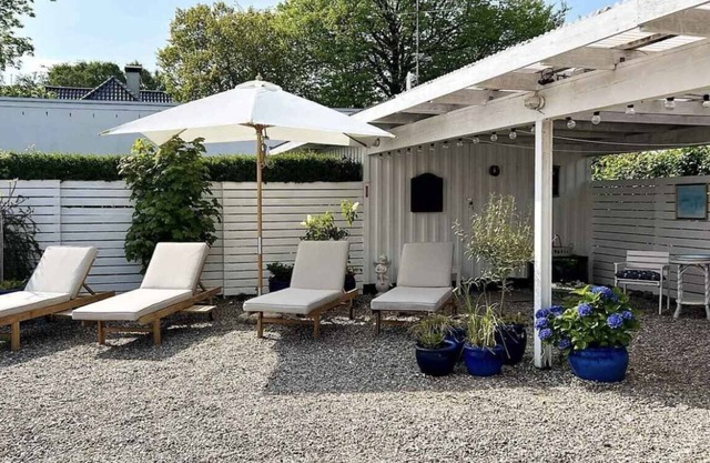 Lovely summer house near beach and nature spots