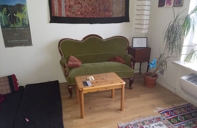 Lovely villa close to the station and green areas!