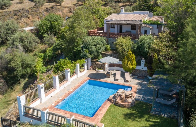 Lovely villa with private pool.