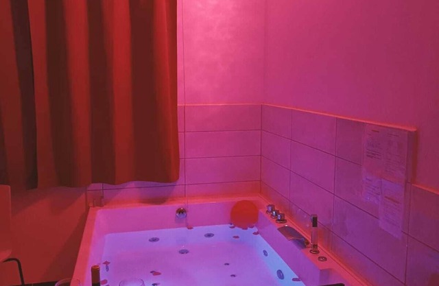 Lovers' Nest - your romantic and private spa in the center of Rome
