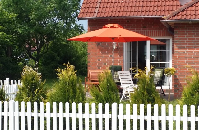 Lovingly furnished, family-friendly holiday home with WiFi and beach chair