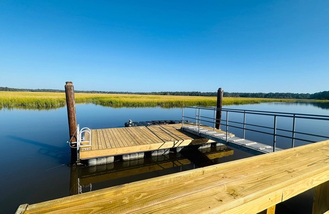 Low Country Living-Deep water dock, Gorgeous views