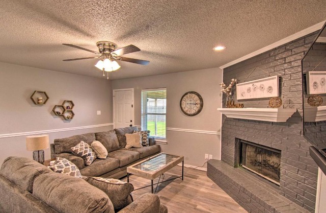 Lubbock Home with Backyard - 6 Mi to Texas Tech
