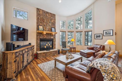 Lupine Chalet home