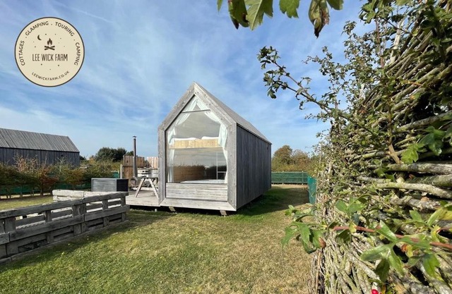 Lushna 9 Petite at Lee Wick Farm Cottages & Glamping