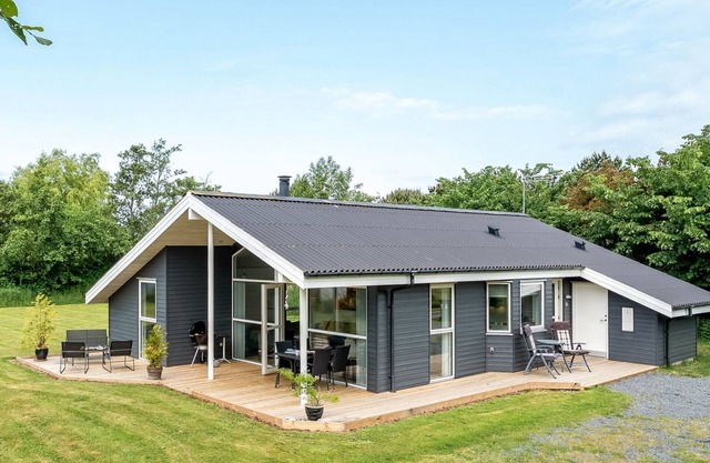 "Luukas" - 150m from the sea by Interhome