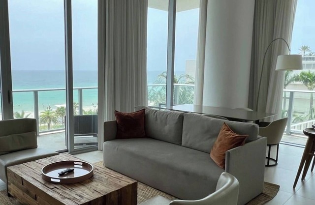 Luxe 1 BR Ocean View by The beach, Amazing Pool
