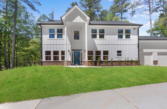 Luxe 4BR Haven by MHM Luxury Properties