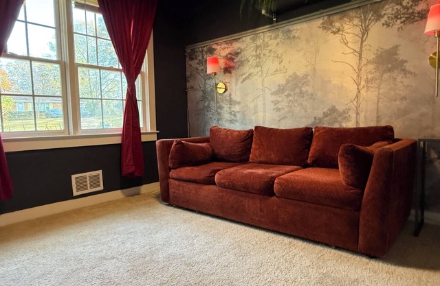 Luxe Bohemia- Spacious 4-bedroom house in fabulous Decatur with AC, WiFi