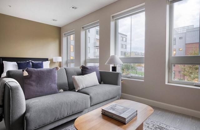 Luxe Kendall Square Studio w/Gym, W/D & Rooftop, by Blueground