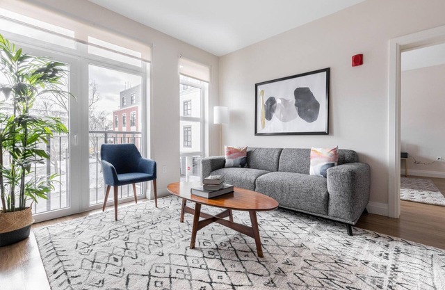 Luxe Newton 2BR w/W/D, nr Dining & Shopping, by Blueground