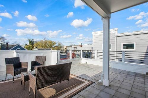 Luxe Penthouse in Old Town Manchester with Views!