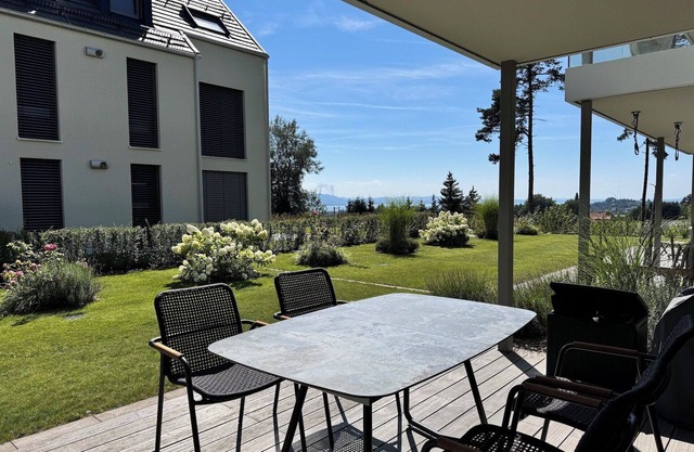 Luxuriöse Ferienwohnung mit Seeblick und Whirlpool in Lindau