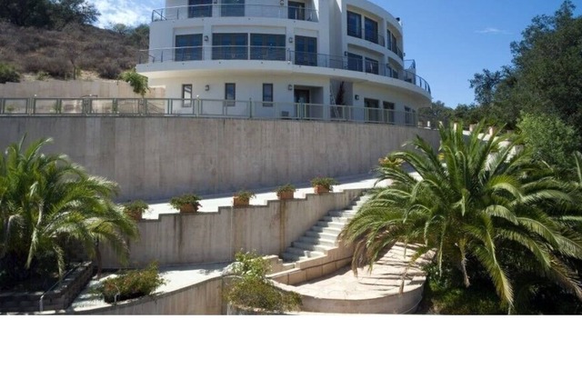 Luxurious 11k sq ft Mansion w/6BR,7BA,King Beds,& View
