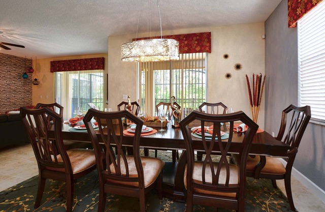 Luxurious! 5 min to Disney! South facing pool/Gameroom/BabyGear