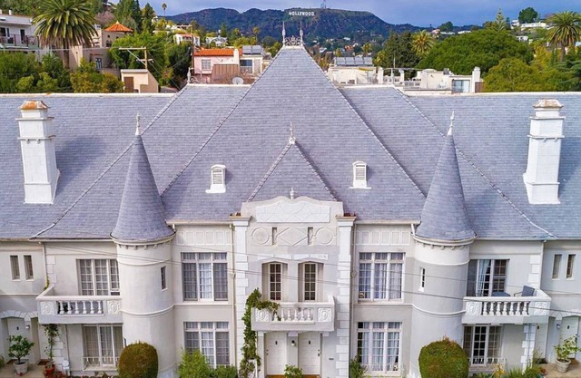 Luxurious Beachwood Condo, Hollywood Sign Views