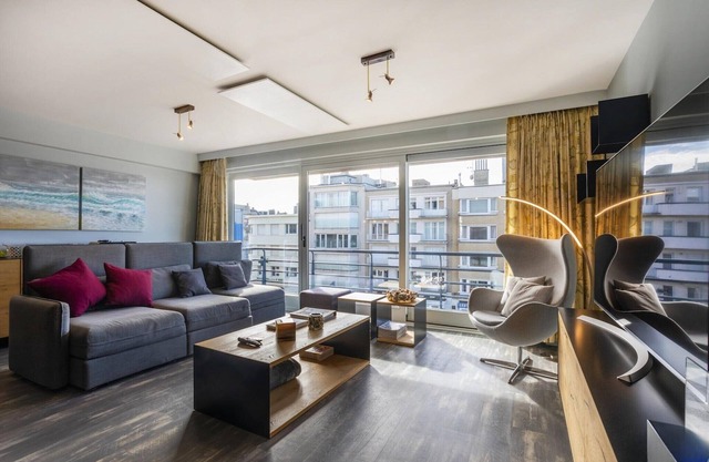 Luxurious flat in Koksijde with sea view