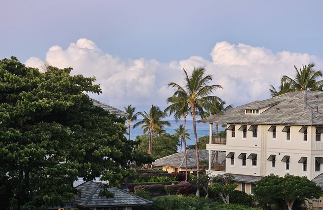 Luxurious Kolea Penthouse with direct access to Anaehoʻomalu Beach.