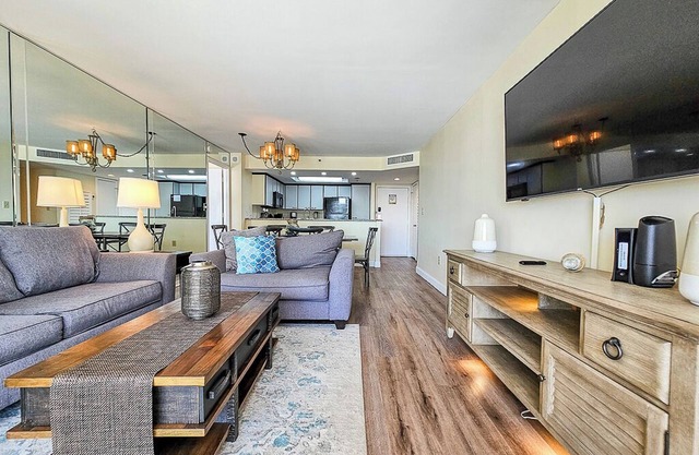 Luxurious Ocean-view at Kingston Plantation, Gorgeous 2 Bedroom/2 Bath Condo.