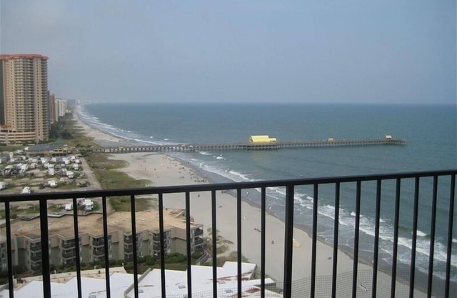 Luxurious Oceanfront Condo Ocean Views throughout in prestigious Maisons-sur-Mer
