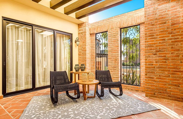 Luxurious Secluded 3 BR Mavila Condo Retreat