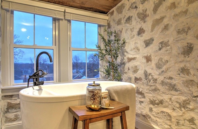 Luxurious, spa-like couples retreat steps from Main Street in St. Charles!