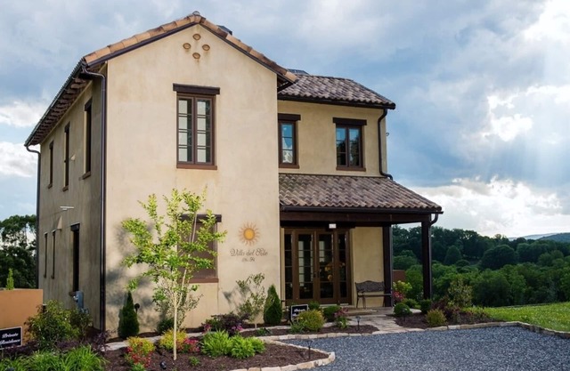 Luxurious Tuscan Inspired Villa in Montaluce Winery & Estates