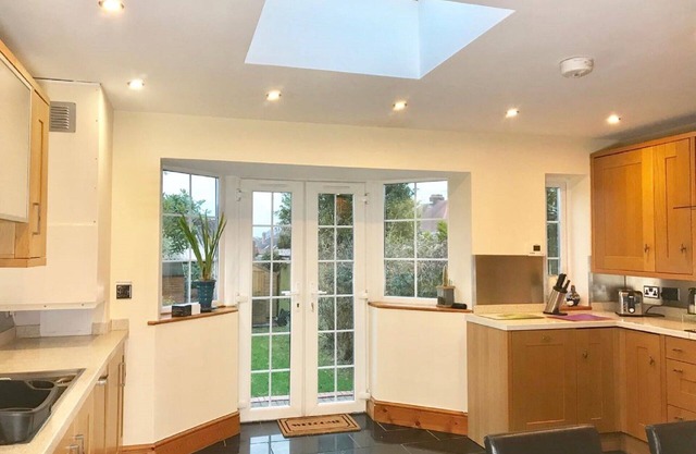Luxurious, very spacious one bedroom flat