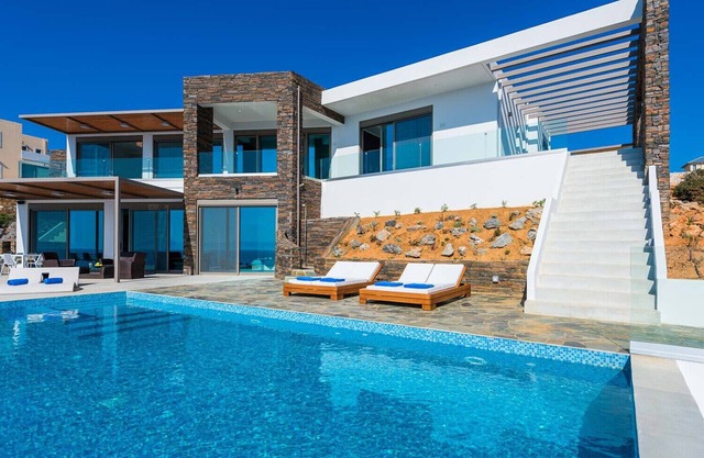 Luxurious Villa Kyma - With Private Heated Pool