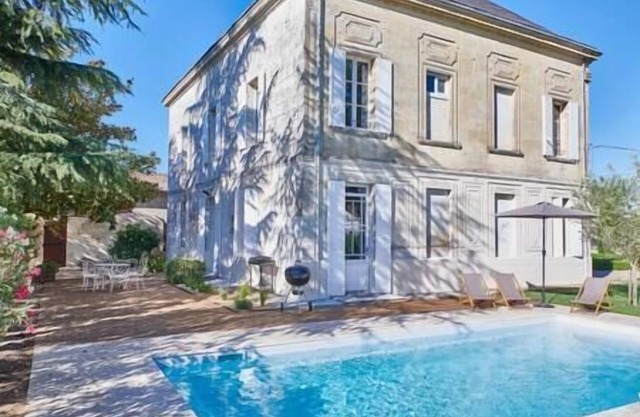 Luxurious Wine Estate Saint-Emilion Grand Cru with private swimming pool