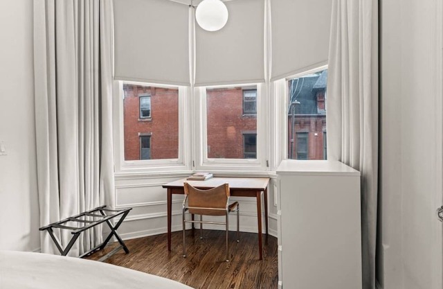 Luxury 1BD Rittenhouse Sq. | Hosted By Stay Rafa