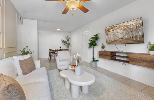 Luxury - 2 blocks from Bayshore | GYM | POOL | #2