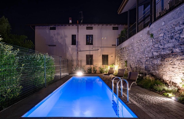 Luxury 2 in Como With 2 Bedrooms and 2 Bathrooms