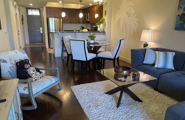 Luxury 2-Suite Villa with Fairway & partial Ocean views