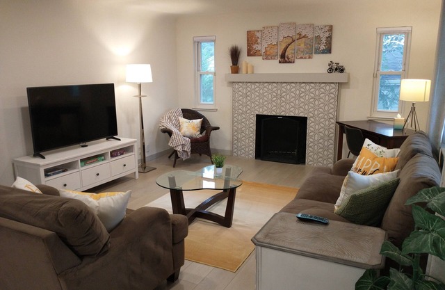 Luxury 2BR House South of Downtown- Gorgeous/Near Parks