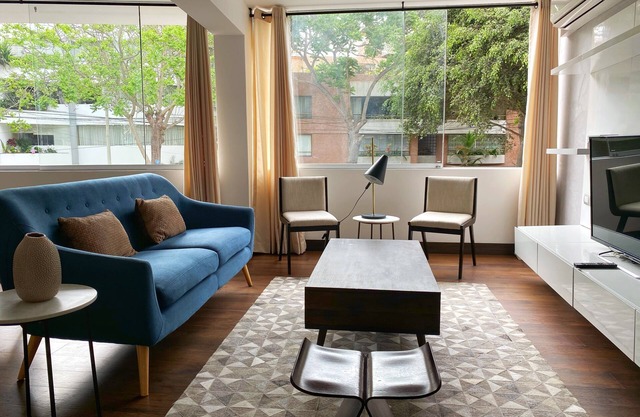 Luxury 2BR in Blas Cerdeña, San Isidro