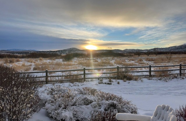 Luxury 2BR Park City Retreat with Mountain & Preserve Views & Saltwater Hot Tub
