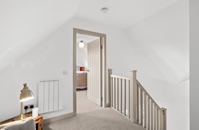 Luxury 3 Bedroom Cottage with Garden, Private Courtyard, in the heart of Killin.