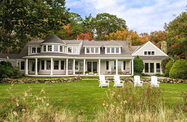 Luxury 4 Bedrooms 6 Bath, Spectacular Views of Walkers Point and Atlantic Ocean