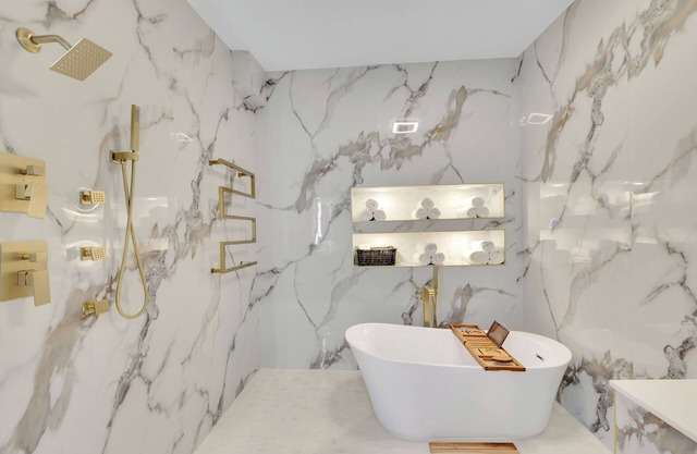 Luxury 5,500 sq ft Retreat, 2 Private MasterWings, Theater, Gym & Chef’s Kitchen