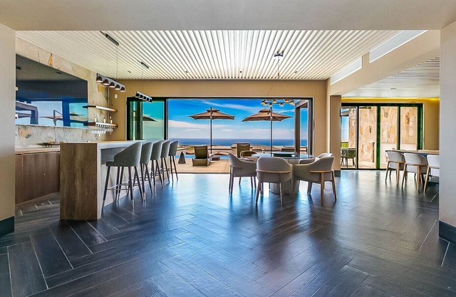Luxury 5 Bed Home Private Pool - Quivira Golf Club