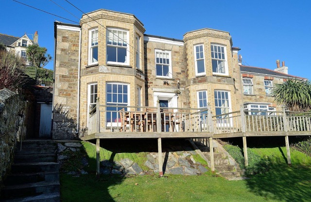Luxury, 5 bedroom house in Perranporth